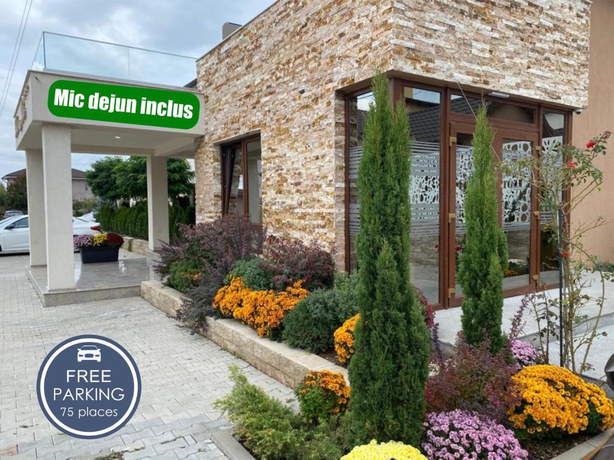 Hotel Yarus Plus Ploieşti Extérieur photo